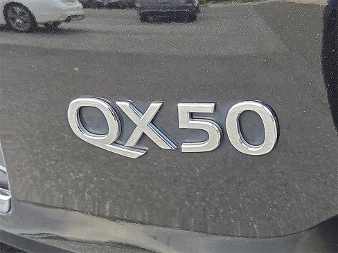 Used 2017 INFINITI QX50 AWD w/ Technology Package image 30