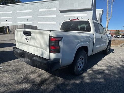 Used 2024 Nissan Frontier S w/ S Utility Package image 8