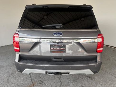 Used 2019 Ford Expedition XLT w/ Equipment Group 201A AWD/4WD image 4