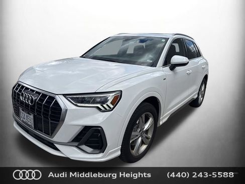 Used 2020 Audi Q3 2.0T Premium Plus image 2