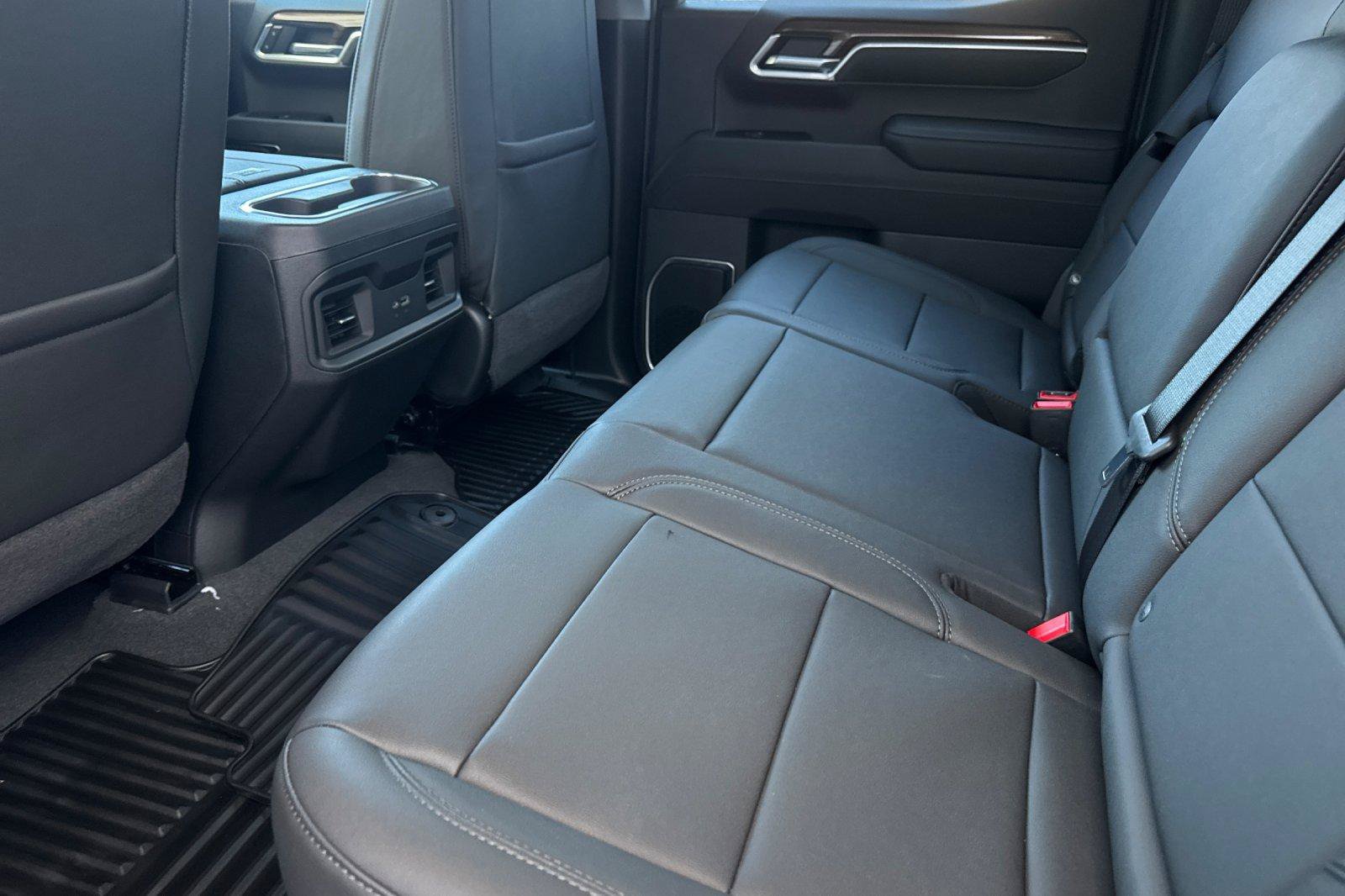 New 2026 Chevrolet Silverado 1500 RST w/ Safety Package AWD/4WD image 15