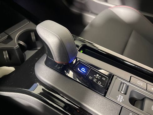 New 2026 Toyota Prius Plug-In Hybrid FWD image 22
