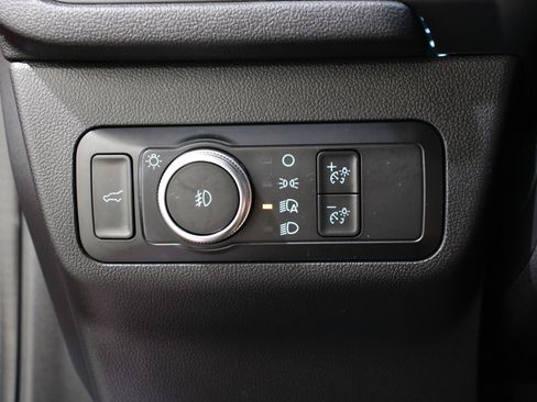 Used 2022 Ford Escape SEL image 9