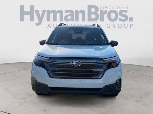 Used 2026 Subaru Forester Premium AWD/4WD image 9