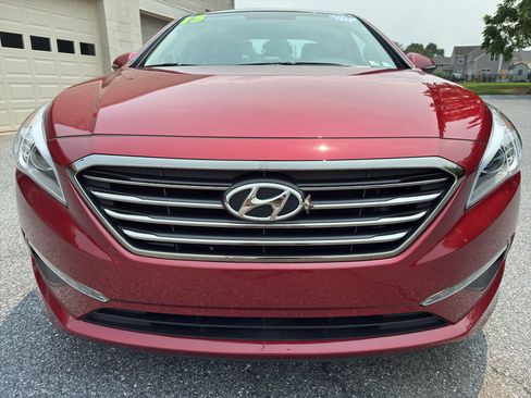 Used 2015 Hyundai Sonata Limited w/ Option Group 05 FWD image 8