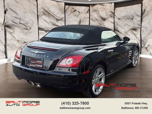 Used 2007 Chrysler Crossfire Limited RWD image 7