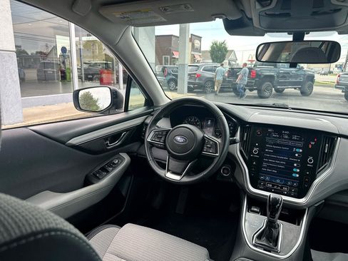 Used 2023 Subaru Outback Premium image 30