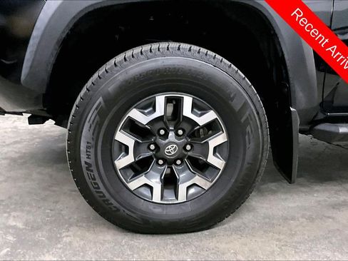 Used 2023 Toyota Tacoma TRD Off-Road image 8