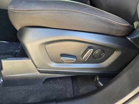 Certified 2023 Ford Explorer XLT AWD/4WD image 12