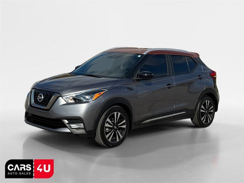 Used 2019 Nissan Kicks SR w/ SR Premium Package image 3