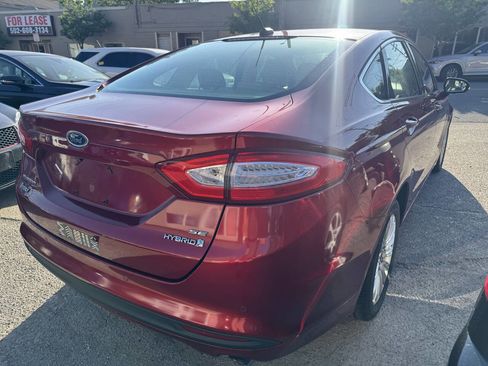 Used 2013 Ford Fusion SE FWD image 6