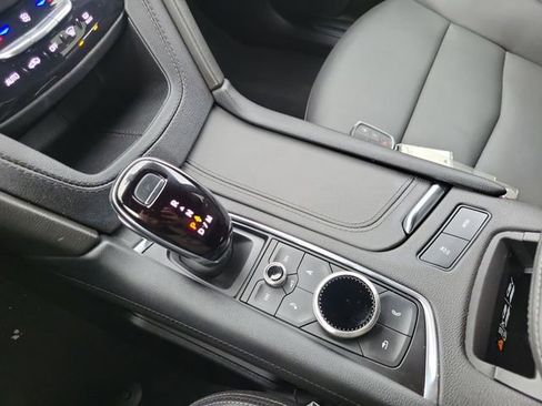 Used 2025 Cadillac XT5 Premium Luxury w/ LPO, Floor Liner Package AWD/4WD image 22