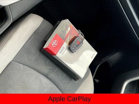 Used 2019 Toyota RAV4 XLE image 15