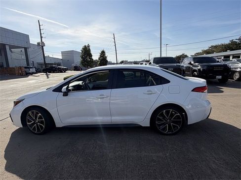 Used 2020 Toyota Corolla SE image 8