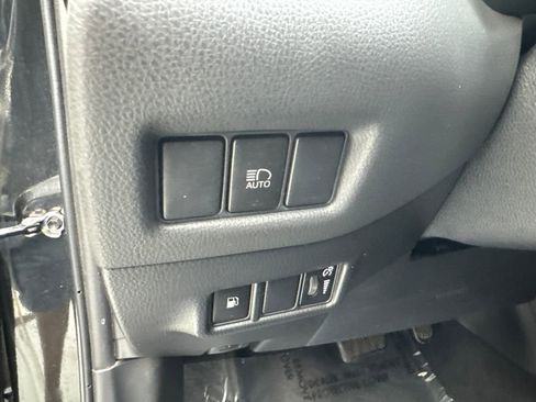 Used 2021 Toyota C-HR LE FWD image 55