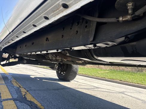 Used 2014 Toyota Tundra SR5 w/ SR5 Upgrade Package image 11