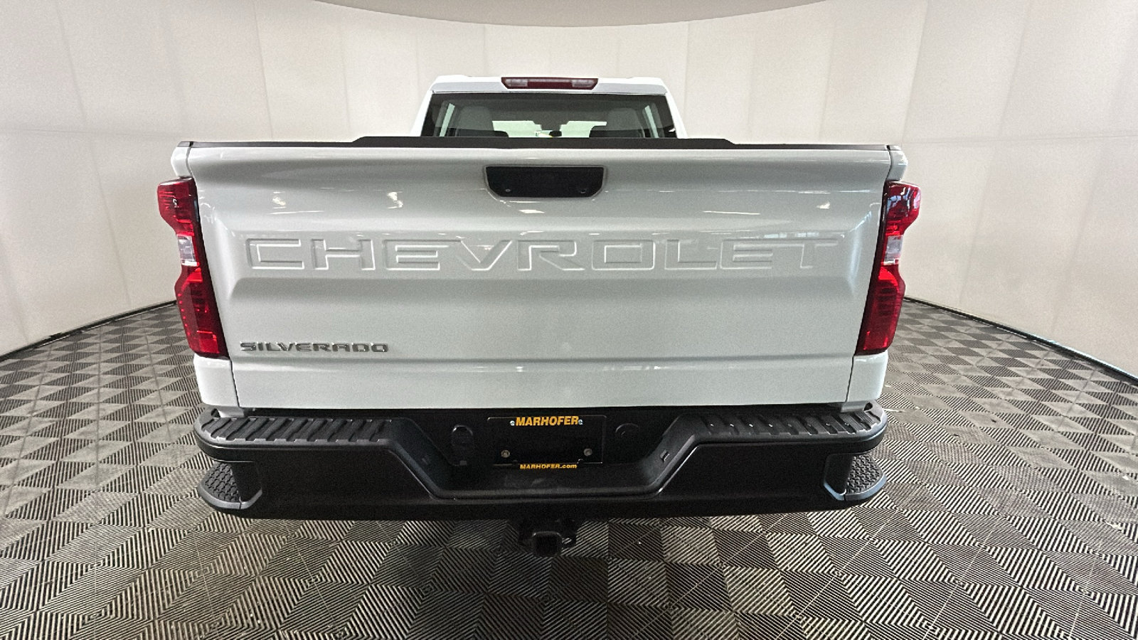 Used 2022 Chevrolet Silverado 1500 W/T w/ Trailering Package AWD/4WD image 4