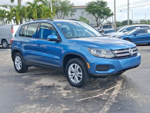 Used 2017 Volkswagen Tiguan S image 5
