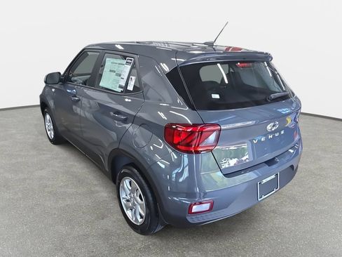 New 2026 Hyundai Venue SE FWD image 7