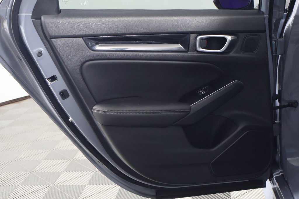 Used 2022 Honda Civic Touring image 13