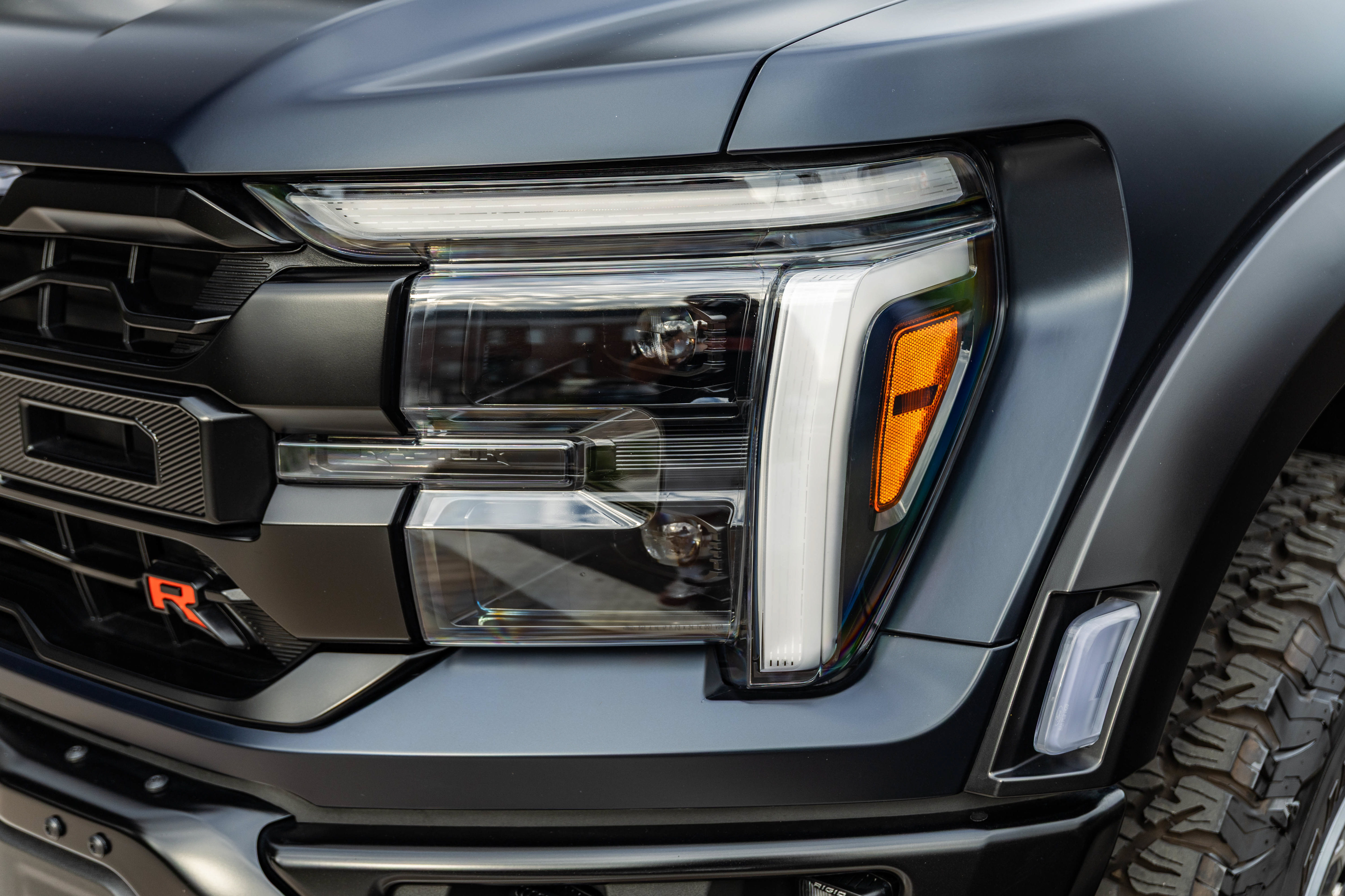 New 2025 Ford F150 Raptor w/ Equipment Group 803A Raptor R AWD/4WD image 24