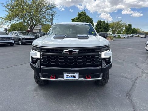 Used 2023 Chevrolet Silverado 1500 ZR2 w/ Technology Package AWD/4WD image 2