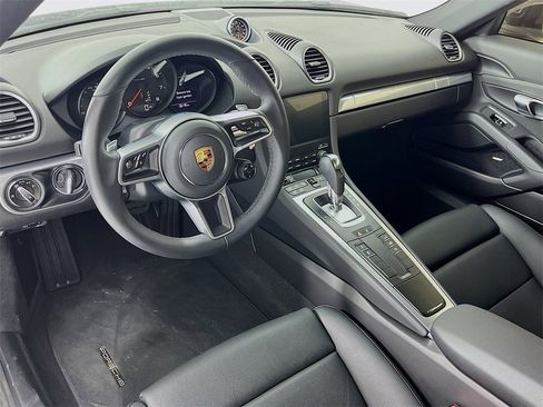 Certified 2025 Porsche 718 Cayman image 3