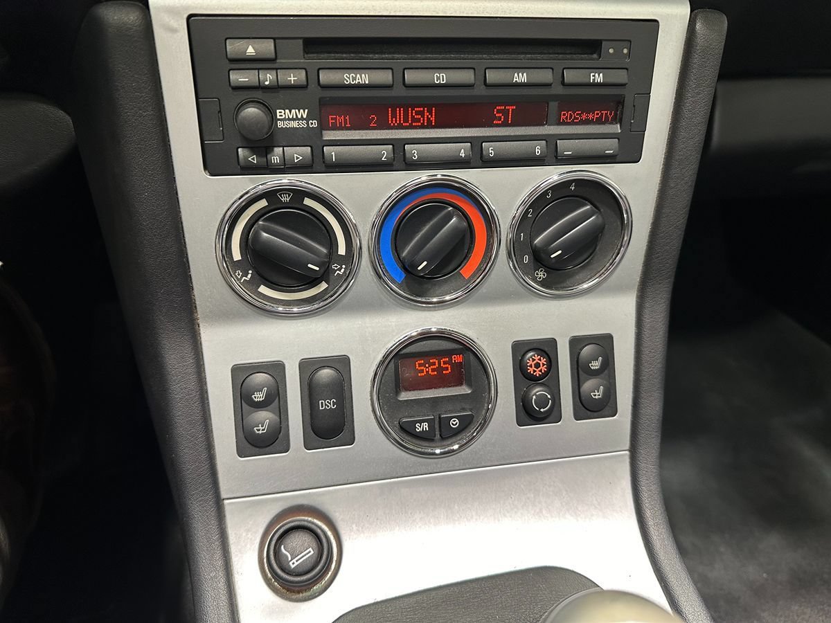 Used 2001 BMW Z3 3.0i RWD image 23