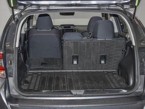 Used 2023 Subaru Crosstrek 2.0i Premium image 24