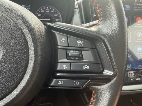Used 2024 Subaru Crosstrek 2.5i Limited AWD/4WD image 18