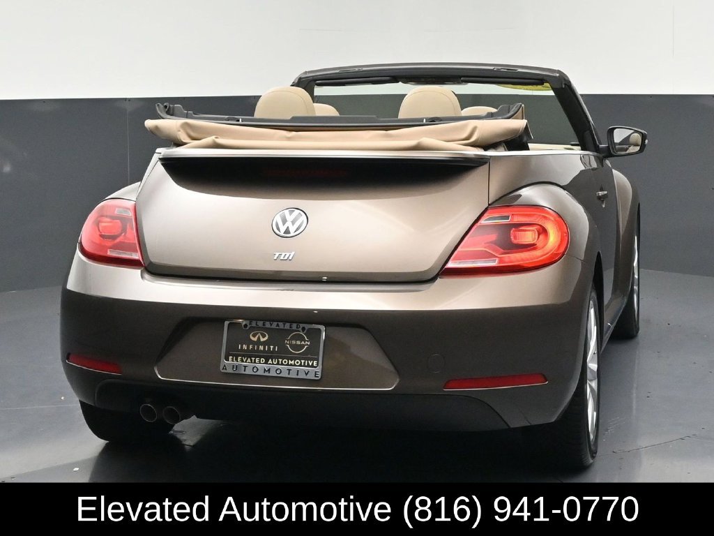 Used 2015 Volkswagen Beetle TDI FWD image 3