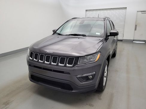 Used 2018 Jeep Compass Latitude w/ Popular Equipment Group FWD image 15