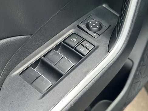 Certified 2025 Toyota RAV4 XLE FWD image 22