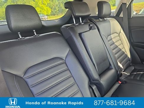 Used 2024 Ford Edge SEL AWD/4WD image 19