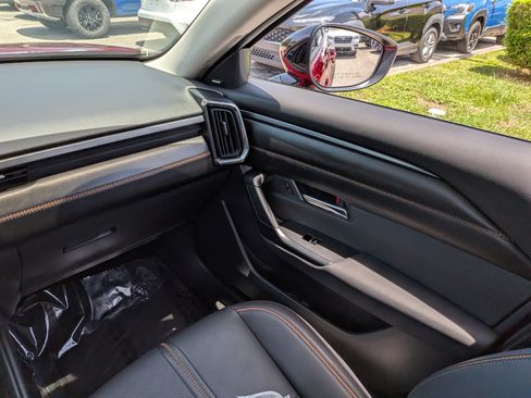 Used 2025 MAZDA CX-50 AWD 2.5 S w/ Premium Plus Pkg image 19
