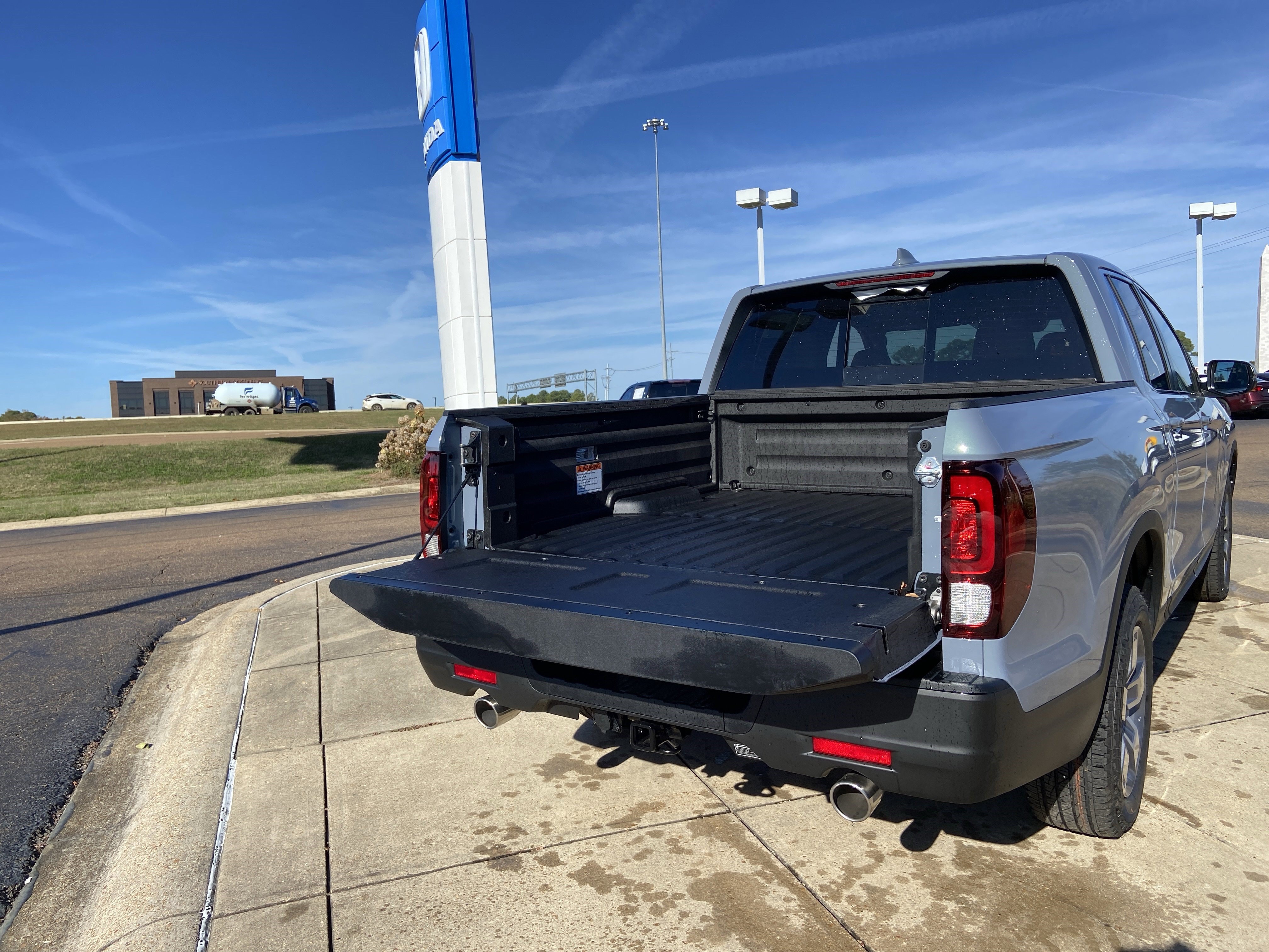 New 2026 Honda Ridgeline RTL image 14