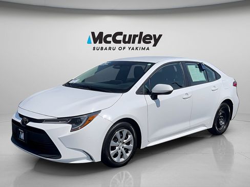 Used 2023 Toyota Corolla LE FWD image 1