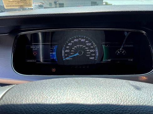 Used 2018 Ford Taurus SEL w/ Equipment Group 201A image 24