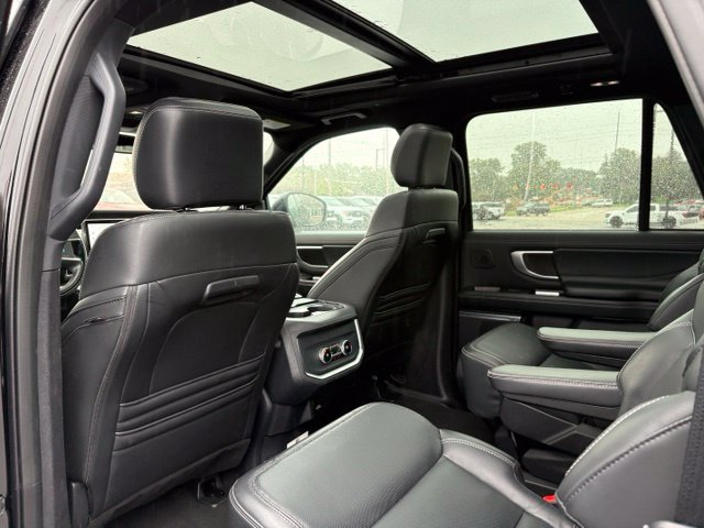 Used 2025 Ford Expedition Max Platinum w/ Stealth Performance Package AWD/4WD image 21