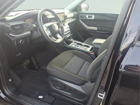 Certified 2024 Ford Explorer XLT AWD/4WD image 13