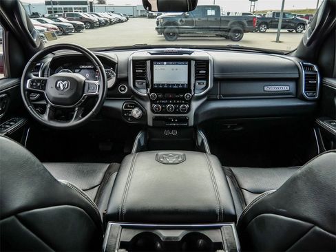 Used 2024 RAM 1500 Laramie image 25