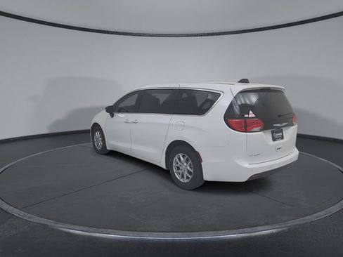 New 2026 Chrysler Voyager LX image 11