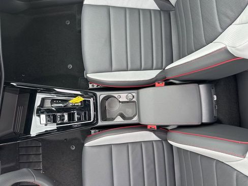 New 2025 Volkswagen GTI SE image 25