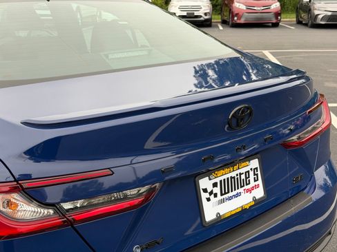 Used 2025 Toyota Camry SE FWD image 33