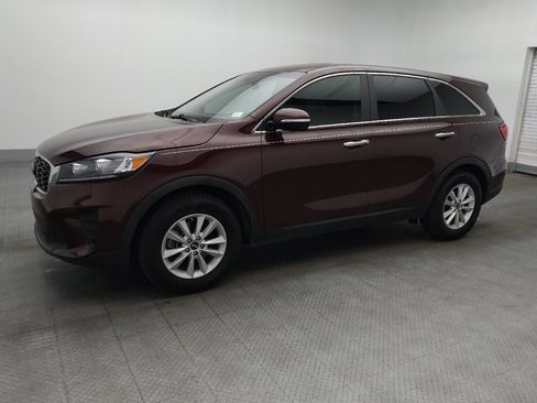 Used 2020 Kia Sorento LX image 2