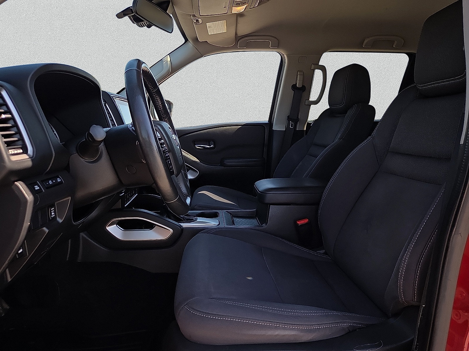 Used 2022 Nissan Frontier SV AWD/4WD image 14