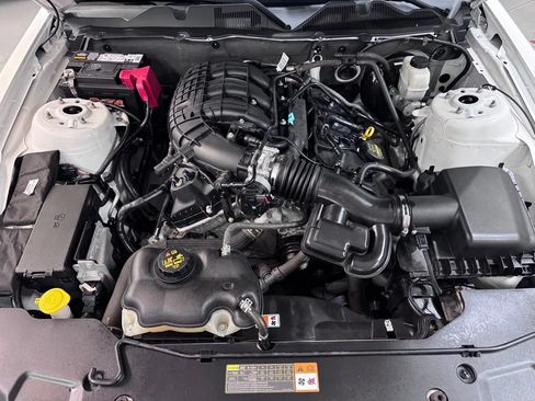 Used 2012 Ford Mustang Premium RWD image 11