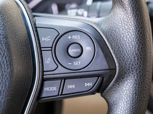 Used 2019 Toyota Camry LE image 25