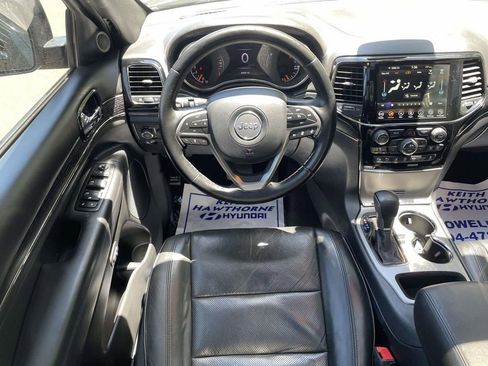 Used 2020 Jeep Grand Cherokee High Altitude RWD image 12