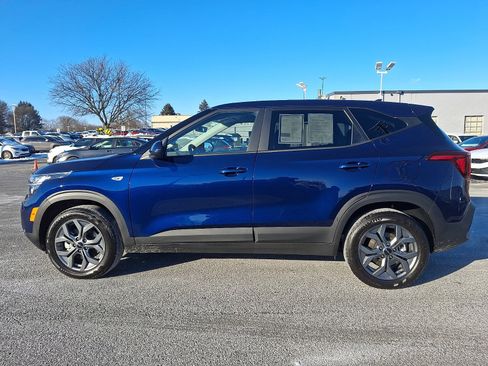 Used 2025 Kia Seltos LX image 7